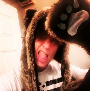 Meet your Posher, Devin